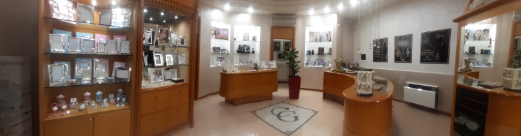 Interno dello showroom di Tuscania